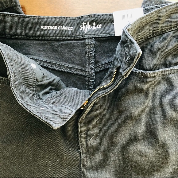 STYLE & CO. WOMENS JEANS SIZE 6P WASHED BLACK VINTAGE CLASSIC MOM JEAN - Picture 11 of 15